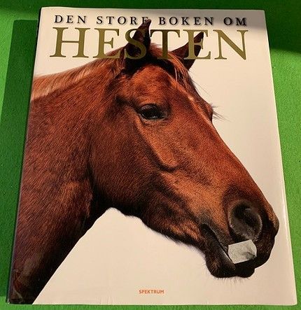 Elwyn Hartley Edwards - Den store boken om hesten (2012)