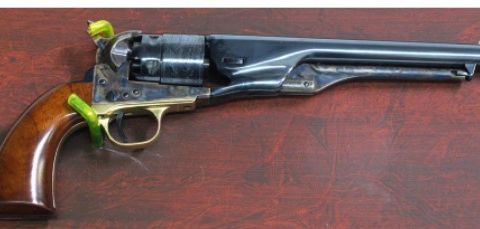 2 gen. Colt .44 perkusjons revolver ønskes kjøpt