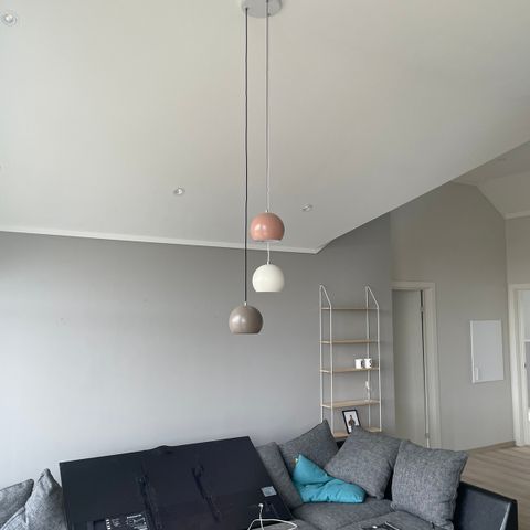 Frantzen ball taklampe m/plafond fra christiania belysning