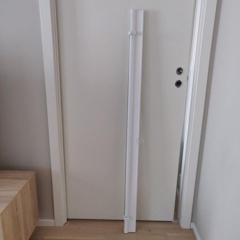 Hoppvals plissègardin fra Ikea selges