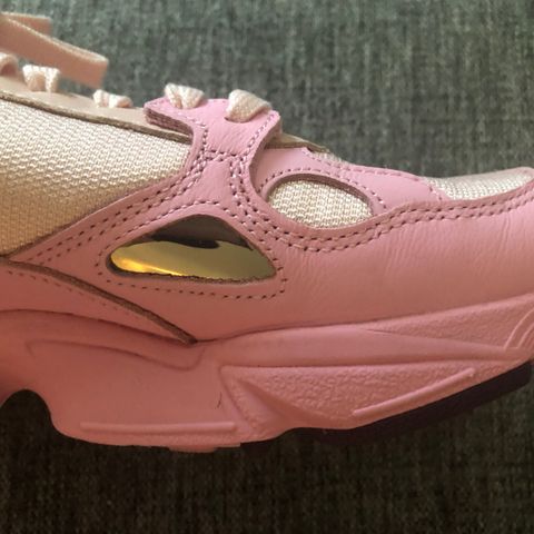 Adidas rosa joggesko/sneakers str 39,5