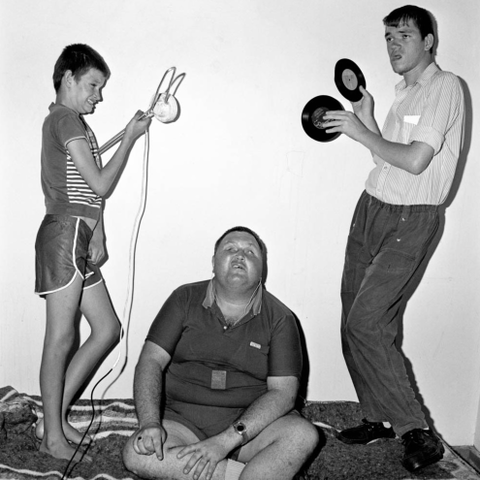 Party Time av Roger Ballen. Listepris kr 85.000