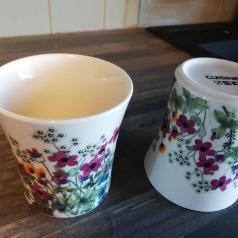 Blomster tekopper / kaffekopper, Cuisine fra auropris. Ønskes kjøpt!