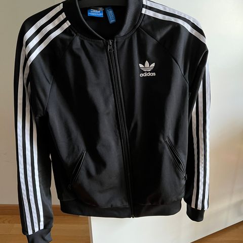 Adidas jakke