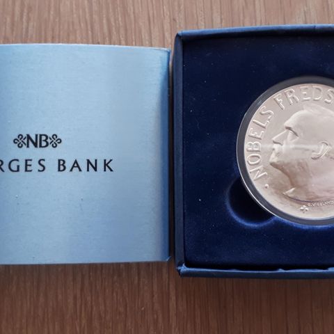 Nobels Fredspris - 100 kroner sølv - utgitt 2001