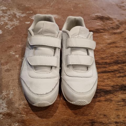 Flotte Reebok sneakers str 34