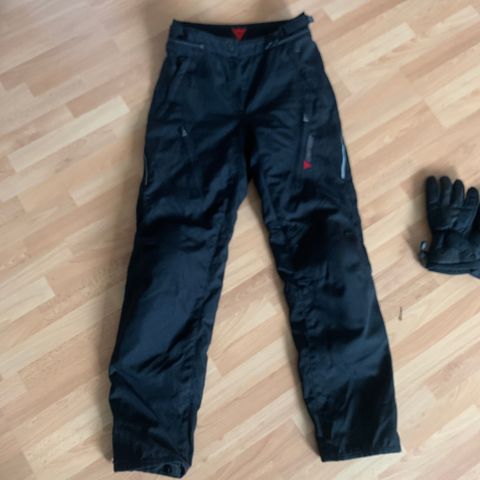 Dainese Goretex bukse strl 40