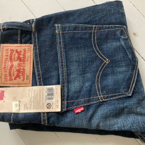 Levi’s jeans 508  str 31 / 34    dame/herre