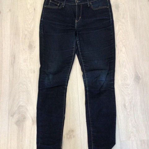 Levis skinny jeans str 29