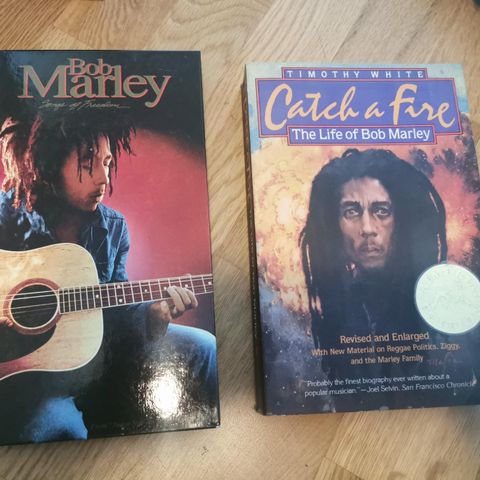 Bob Marley, bøker og CDer og dvd.
