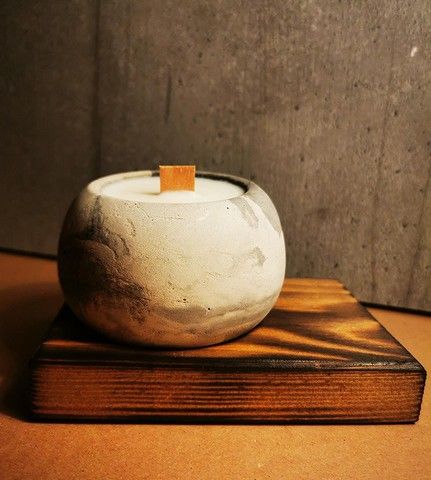 Rustic Soya Wax Betong Candle With Wooden Candle Holder