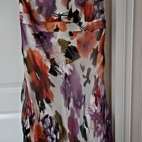 Nydelig vintage silke kjole fra Adini