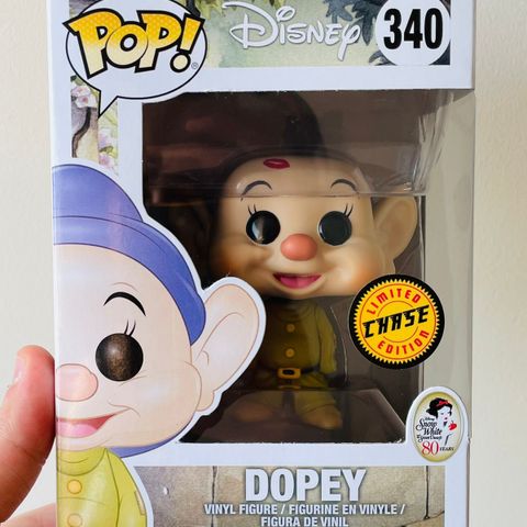 Funko Pop! Dopey (Limited Chase Edition) | Snow White and the Seven Dwarfs (340)