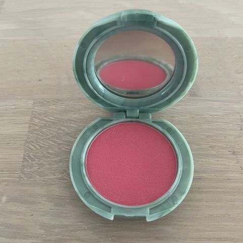 Clarins Powder Blusher i farge Cheeky Pink