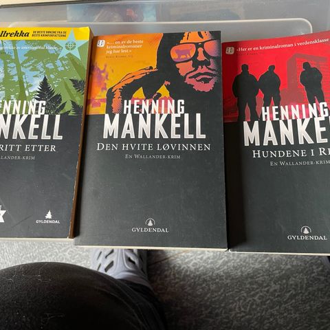 Henning Mankell bøker!