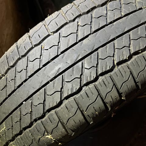 255/70R15C dekk, til bl.a. Hilux, Pajero, Landcruiser, Patrol m.fl.