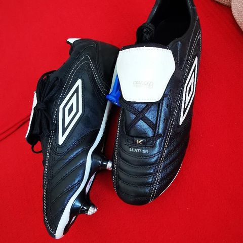 Umbro 41,5 ny