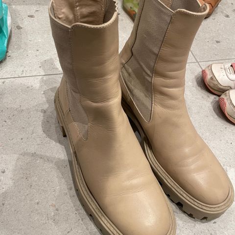 Zara boots