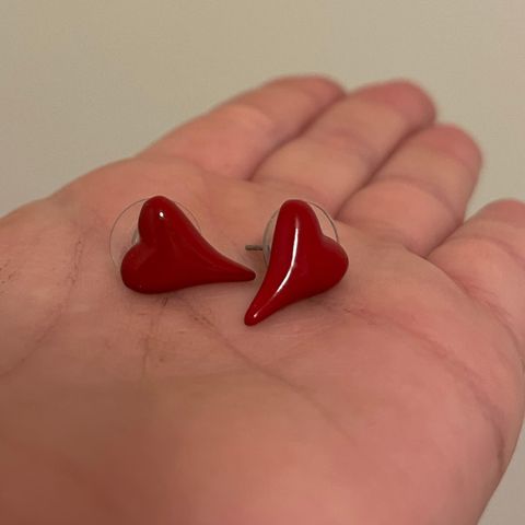Røde hjerteøredobber