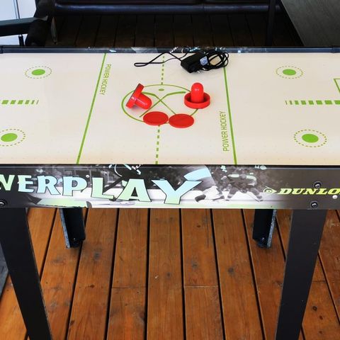 Air hockey