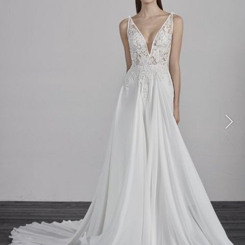 Pronovias Escala