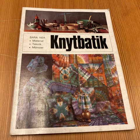 Sara Nèa : KNYTBATIK