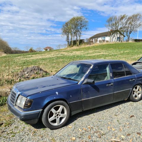 Deler fra w124 selges