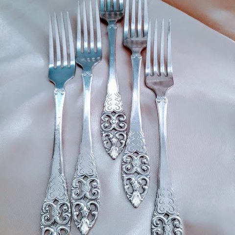 Finse gafler, sølvplett 40g  5 gafler i 18cm, Pris kr.100/stk