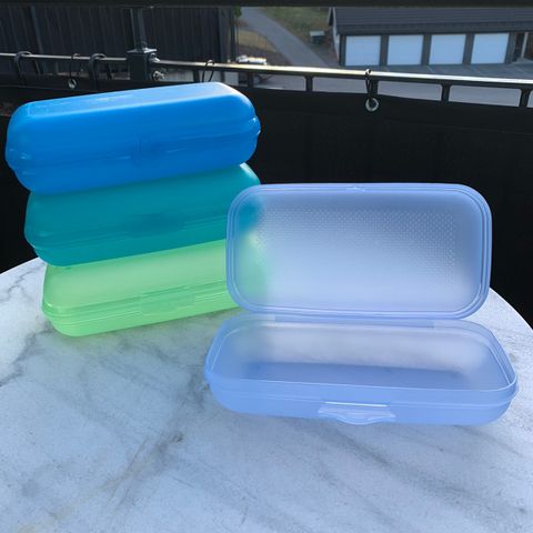 Tupperware stor Babuska. 