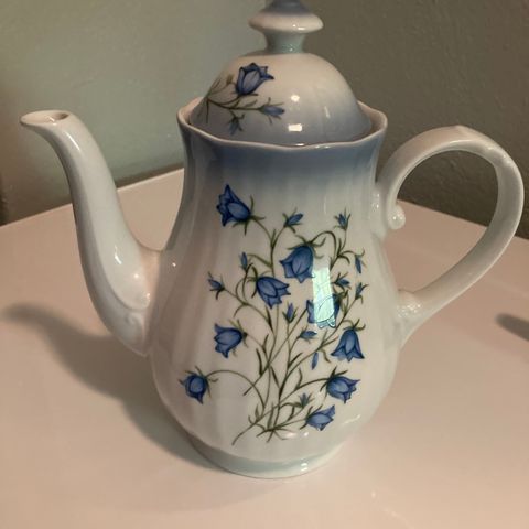 Kaffekanne fra firkløveren- blåklokke/ blå blomst
