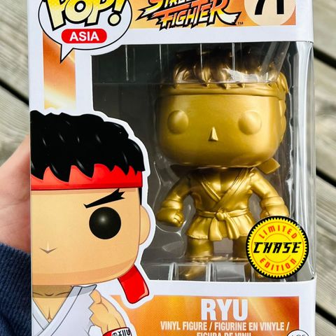 Funko Pop! Asia: Ryu (Gold Chase) | Street Fighter (71) SDCC / Poplife Exclusive