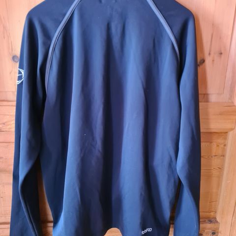 Nike treningsjakke selges. pris, 350,kr,