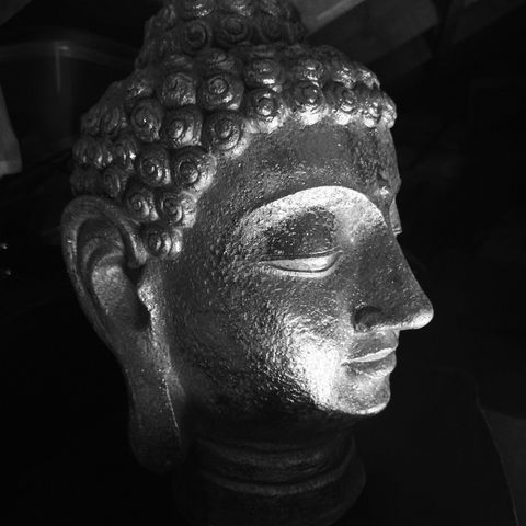 Buddha skulptur