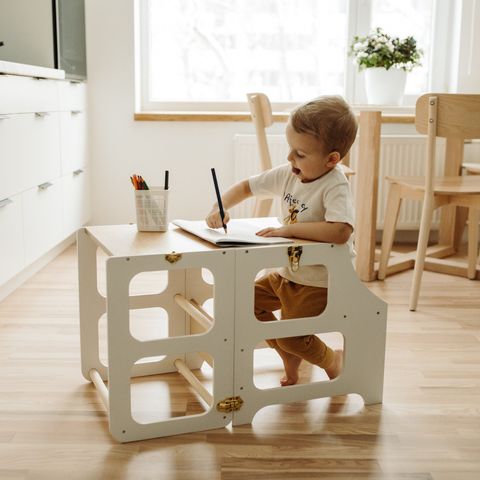 Multifunksjonell Montessori Kjøkkenhjelper 2 i 1 (bord + stol)