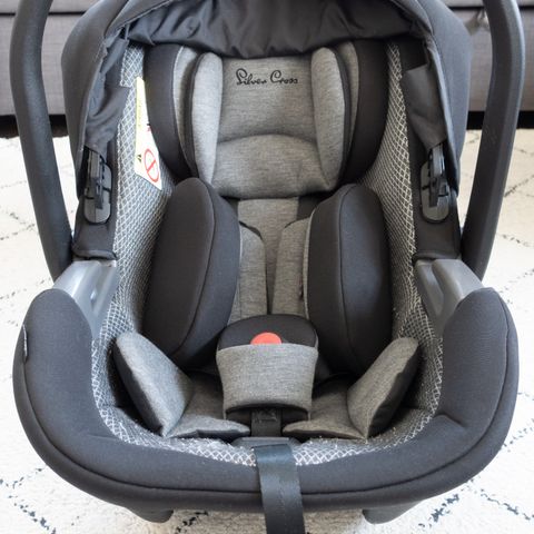 Bilstol Silver Cross Dream i-Size med ISOFix-base