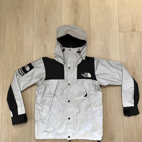 Supreme x The North Face reflective 3M jakke