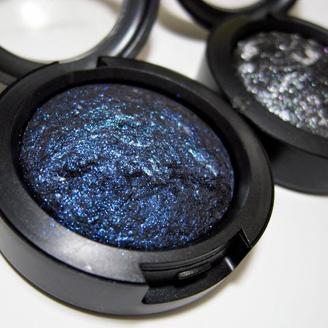 MAC Mineralize Eyeshadow i farge Blue Flame