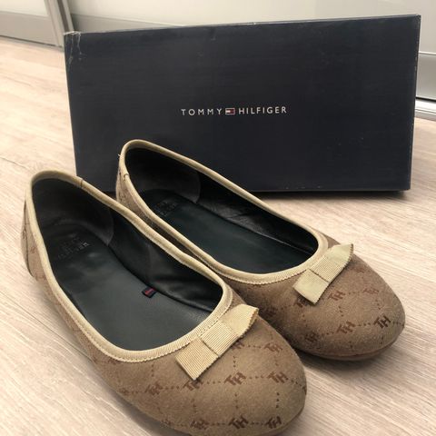 Tommy Hilfiger ballerina, str. 39, beige