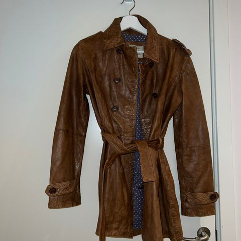 Massimo Dutti Skinnjakke (trenchcoat)