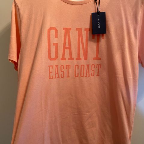 Gant t-shirt ny. Fersken farget.merkeklær