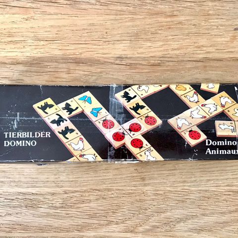 Kjemmpefint gammelt tysk bilde domino spill i tre