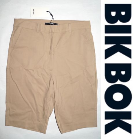 NY shorts fra BIK BOK