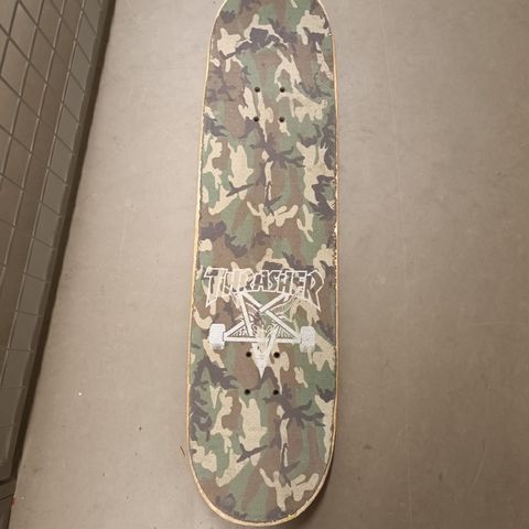 Thrasher skateboard plate