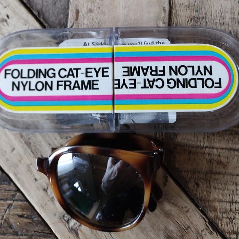 Vintage sammenleggbare solbriller.
