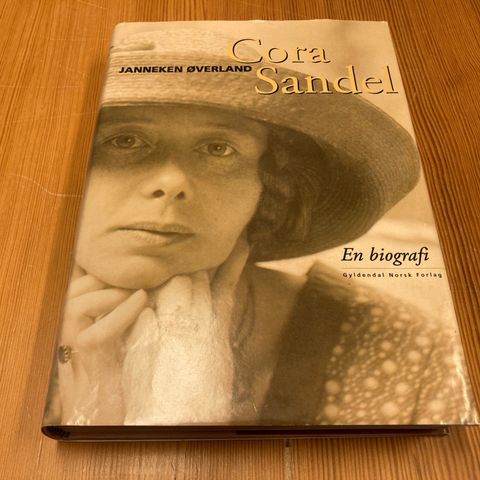 Janneken Øverland : CORA SANDEL - EN BIOGRAFI