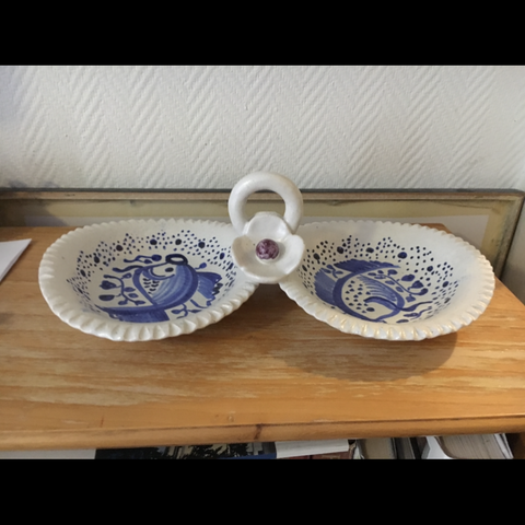 Dobbel skål av Nora Gulbrandsen keramikk skåler med hank selges