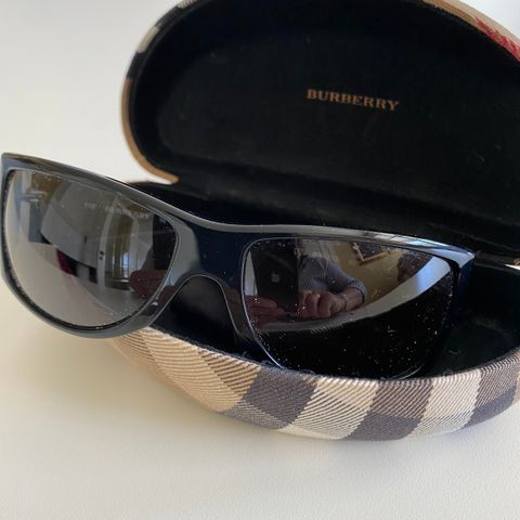 Burberry solbrille dame