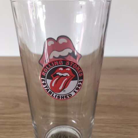 Samleobjekt. Rolling Stones. Glass. 190kr.