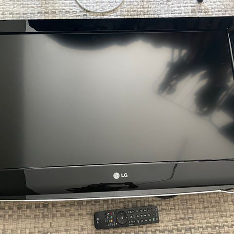 TV LG32