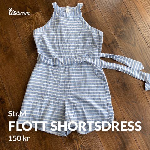 Flott shortsdress str.M selges 120kr